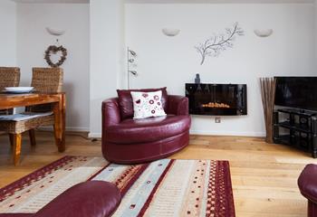 Cosy up in the sitting room and enjoy a family movie night.