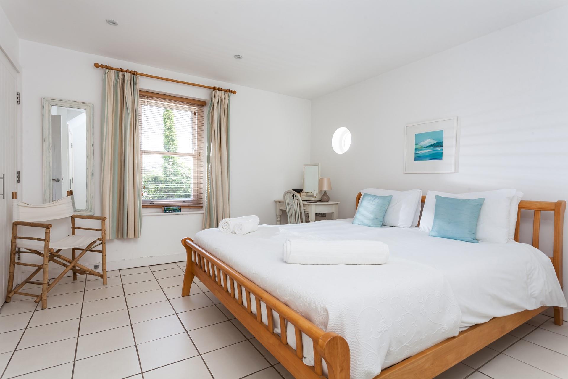 Sink into the spacious bed after an evening of fine dining at a local restaurant.