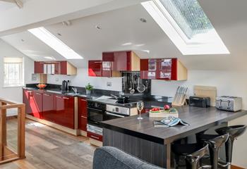 The kitchen has all you need to prepare and cook tasty meals.