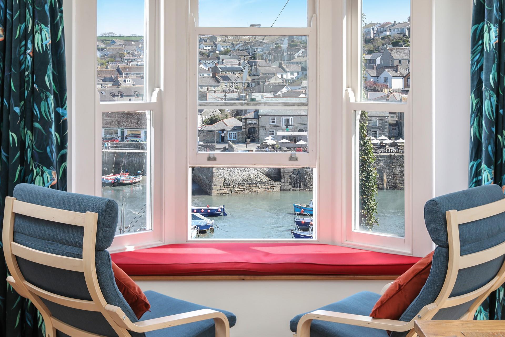 Watch the comings and goings in the harbour whilst you sip a cup of tea in the window seat.