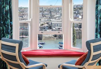 Watch the comings and goings in the harbour whilst you sip a cup of tea in the window seat.