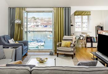 1 Mackerel Cottages, Sleeps 5, Porthleven.