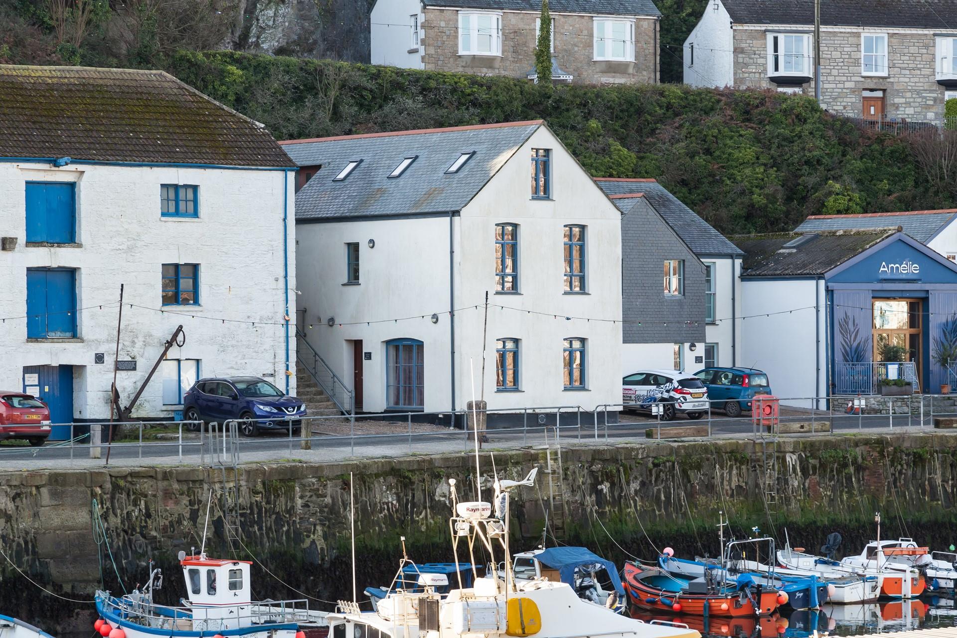 Sample the local restaurants in the village including Amelie offering delicious Mediterranean cuisine.