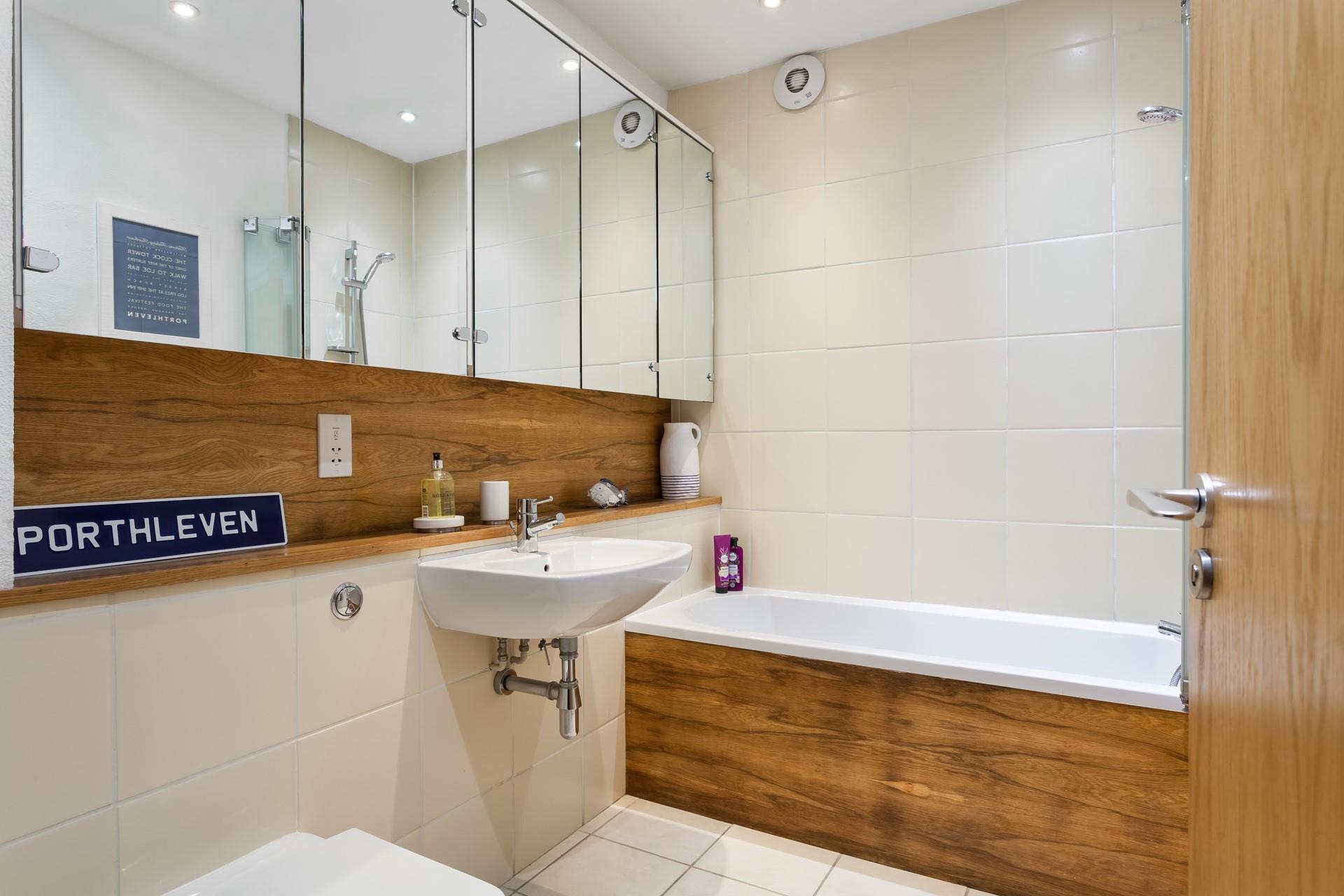 Run yourself a relaxing bath to unwind in the evening.