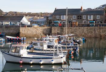 Take a stroll to the Harbour Inn for a delicious Sunday roast.