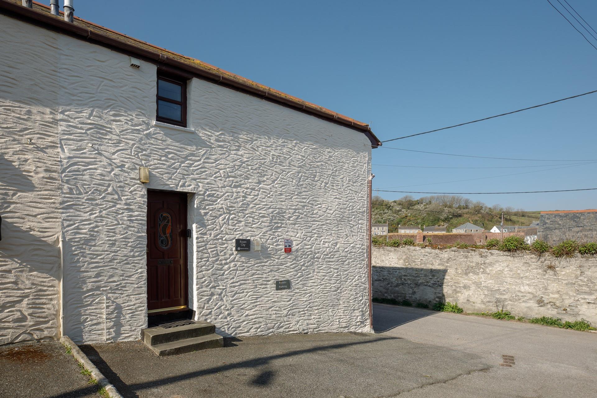 Your furry friend can come along here too!