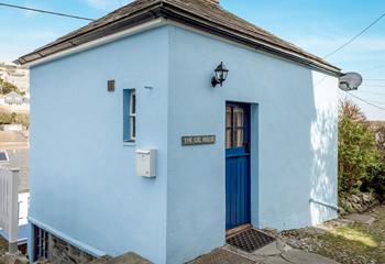 Discover this hidden gem down a quaint cobbled lane just moments from the shops and restaurants of Mevagissey.