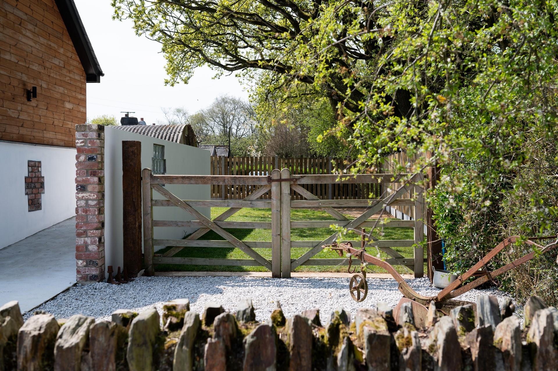 The adjoining Old Egg Shed can be booked too for larger groups!