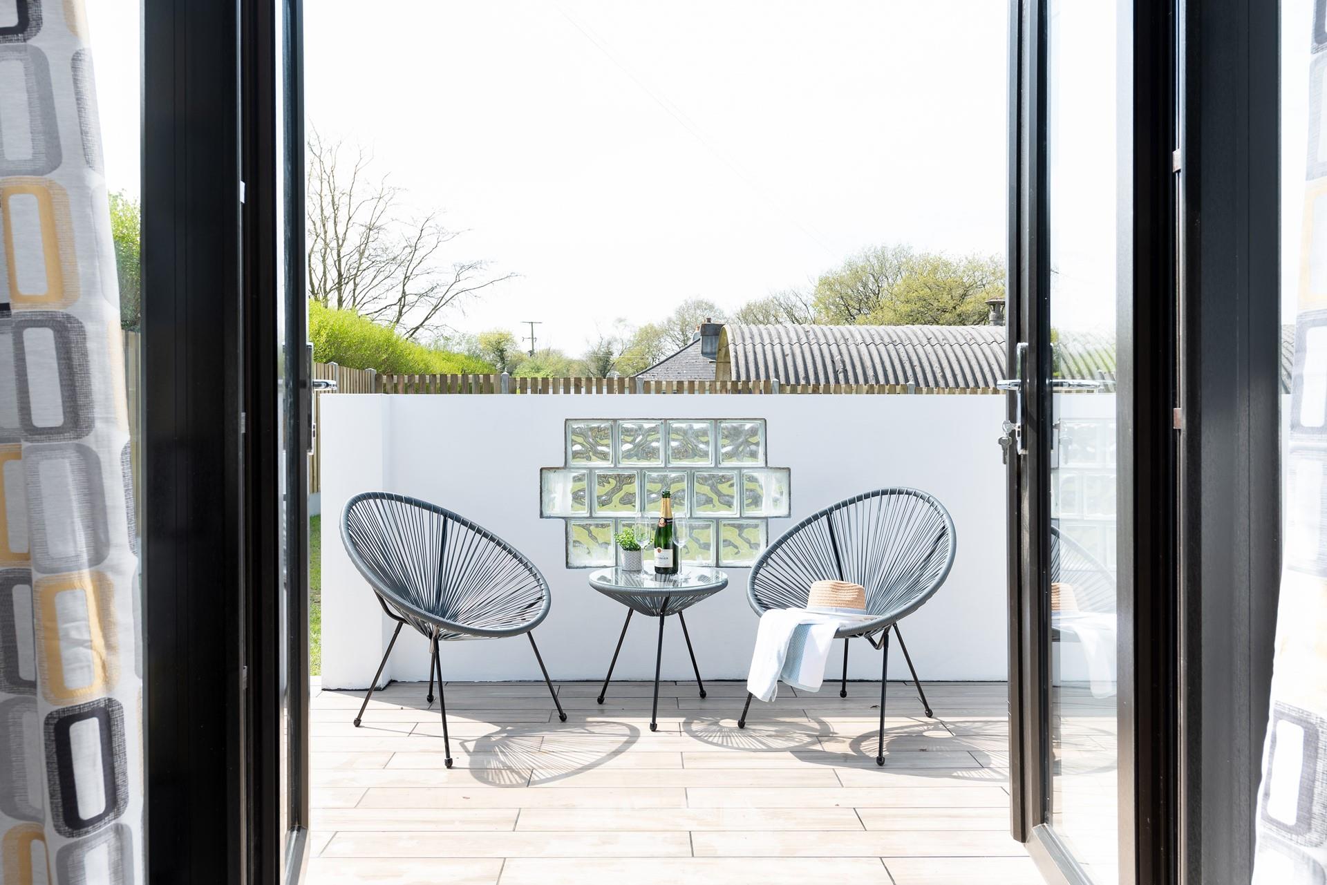 Pour yourself a glass of champagne to sip as the sun goes down.