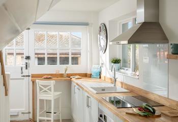 The kitchen is modern and well equipped.