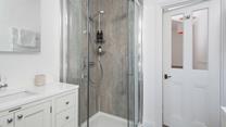 Wash off your sandy toes in the shower and head into town for the evening.