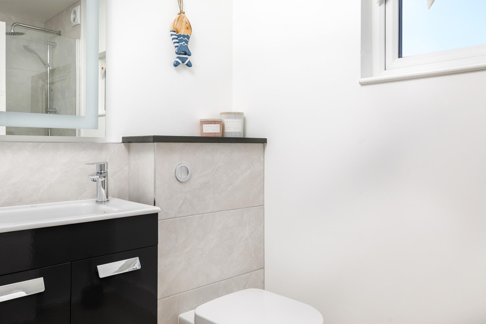 Get ready to head into St Ives for the evening and dine out at one of the many harbourside restaurants.