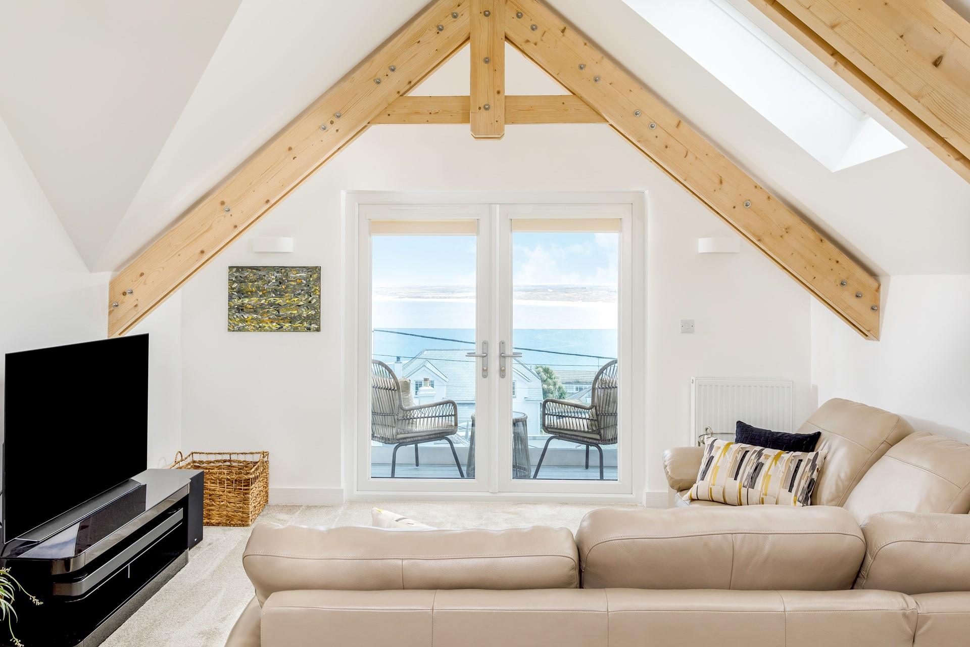 Wander out to the balcony with your morning cuppa and soak up the morning sun.