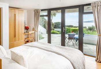 Spectacular sea views can be enjoyed from morning to night from the comfort of the bed.