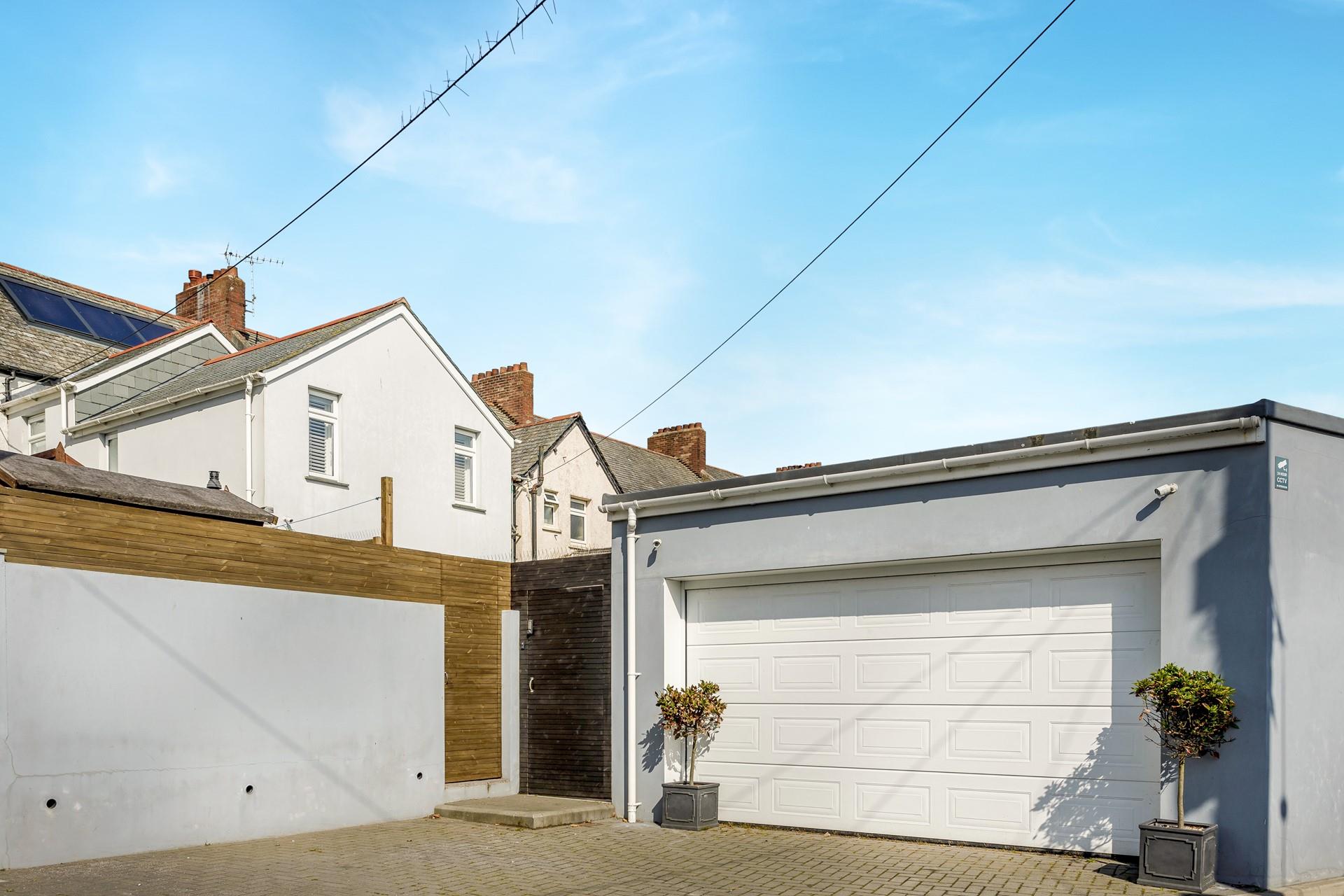 Park up and explore all Bude has to offer on foot.