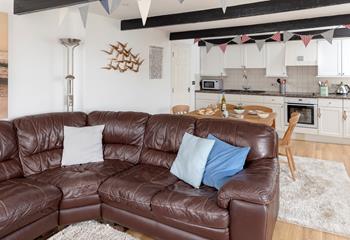 Return to this well-located base each day.