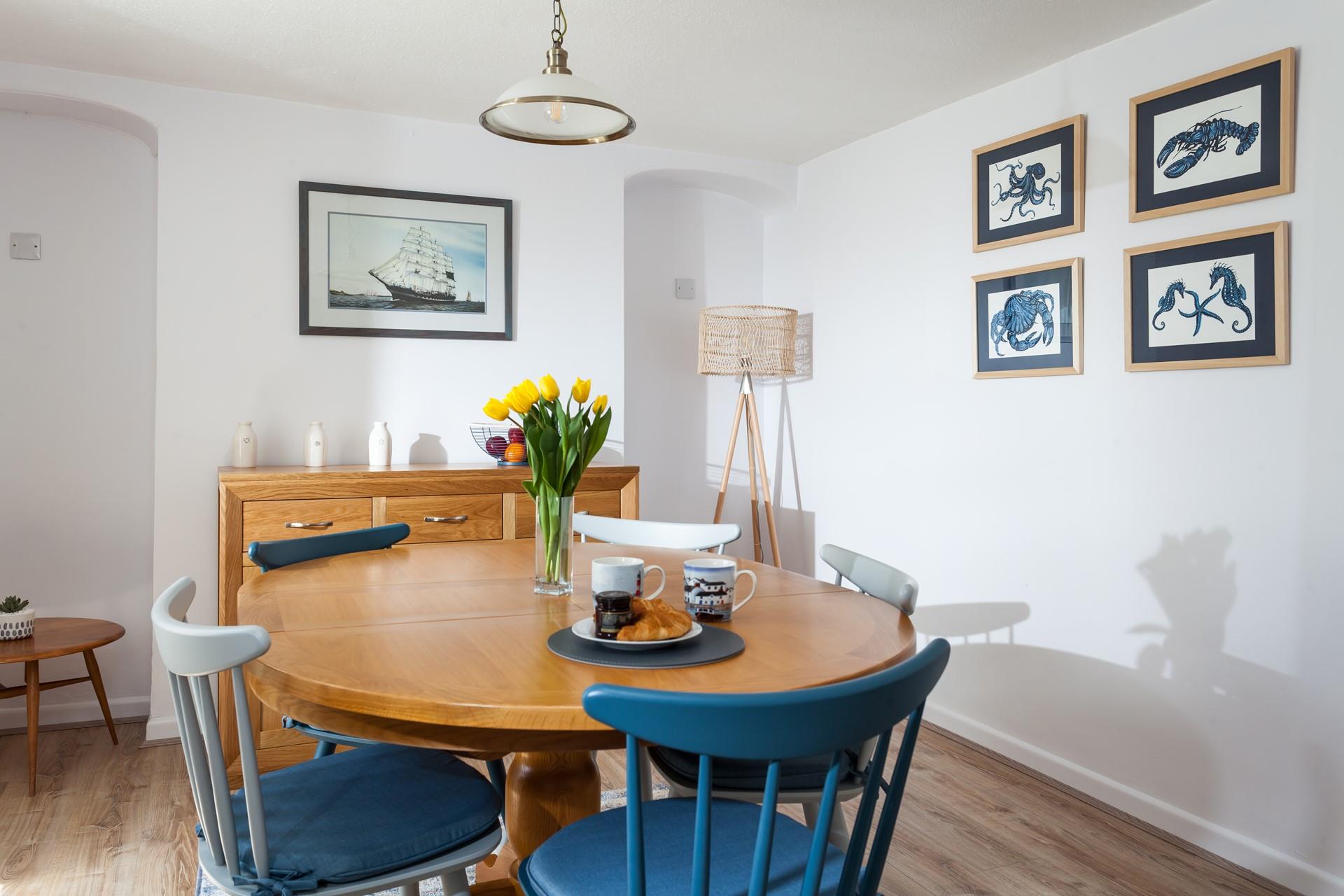 Explore the local eateries in Porthleven and treat yourself to some fine dining.