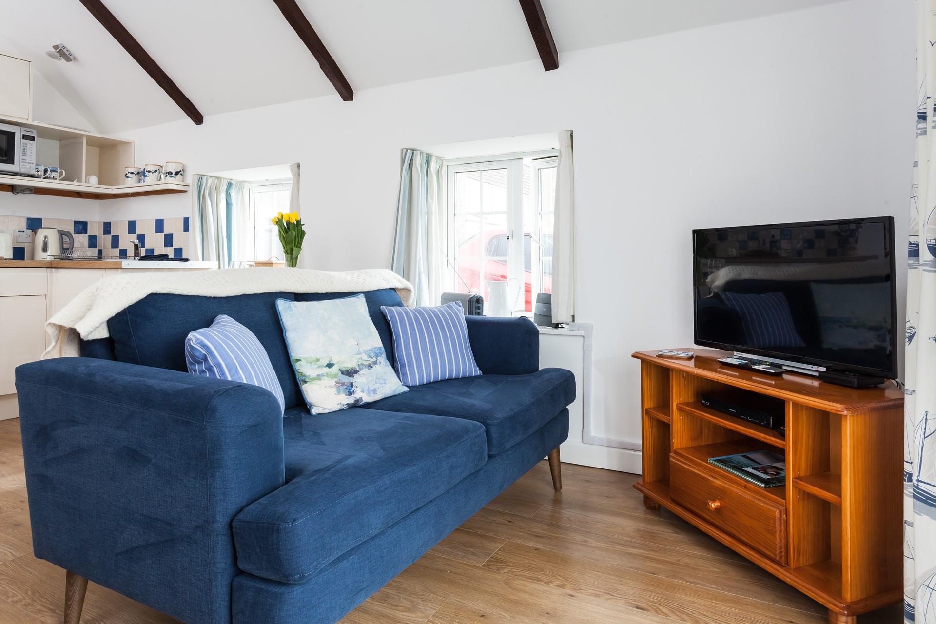 This light, stylish sitting room is perfect for two. 