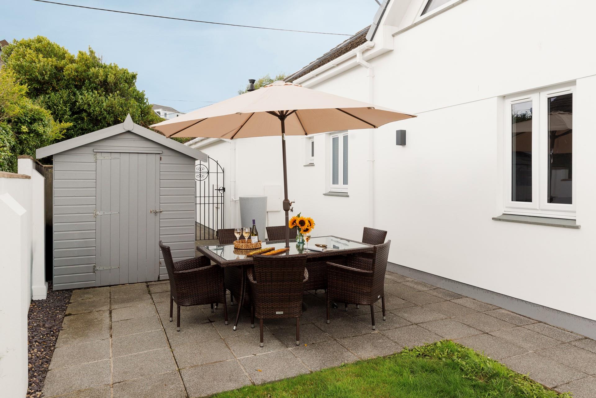 Enjoy al fresco dining in the evening sun.