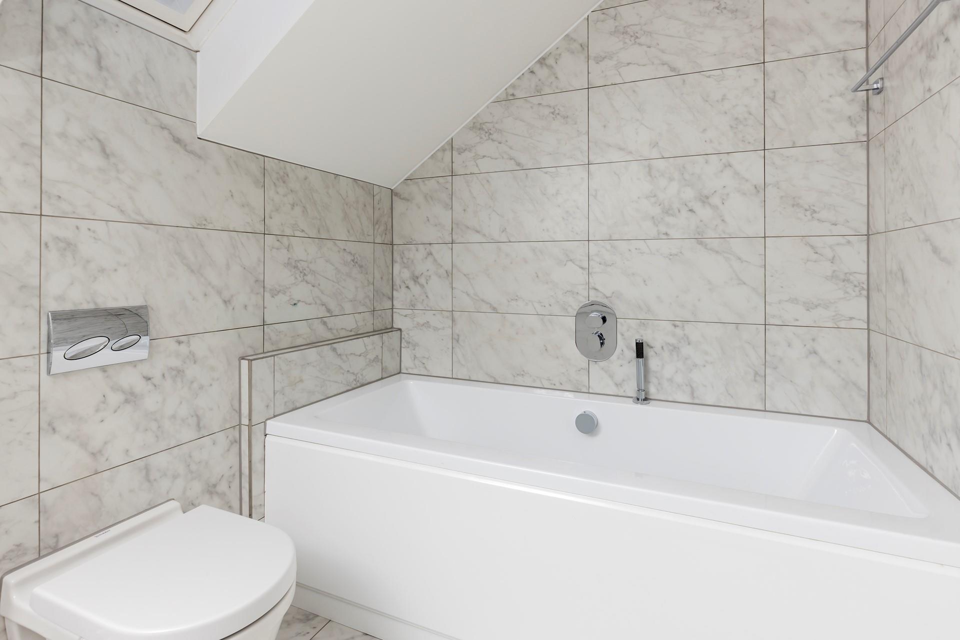 Treat yourself to a relaxing bubble bath after a ramble along the coast path.