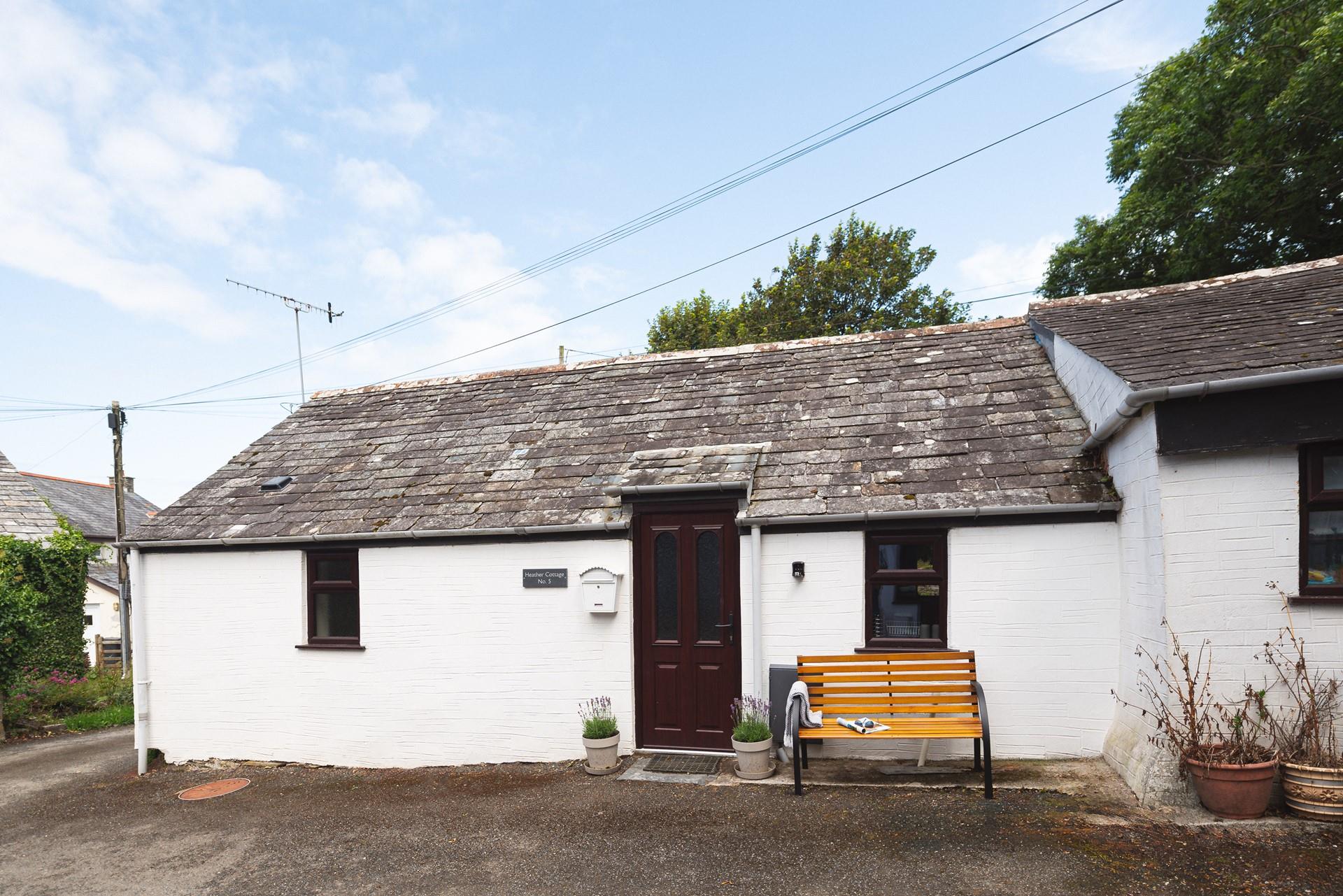 The cottage is located in a quiet and peaceful area for those looking to get away from the hustle and bustle.