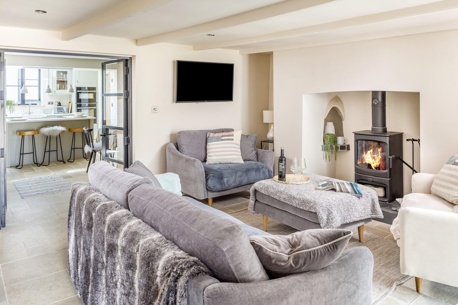 Cosy up in front of the woodburner on a chilly autumn evening, a perfect recipe for relaxation!