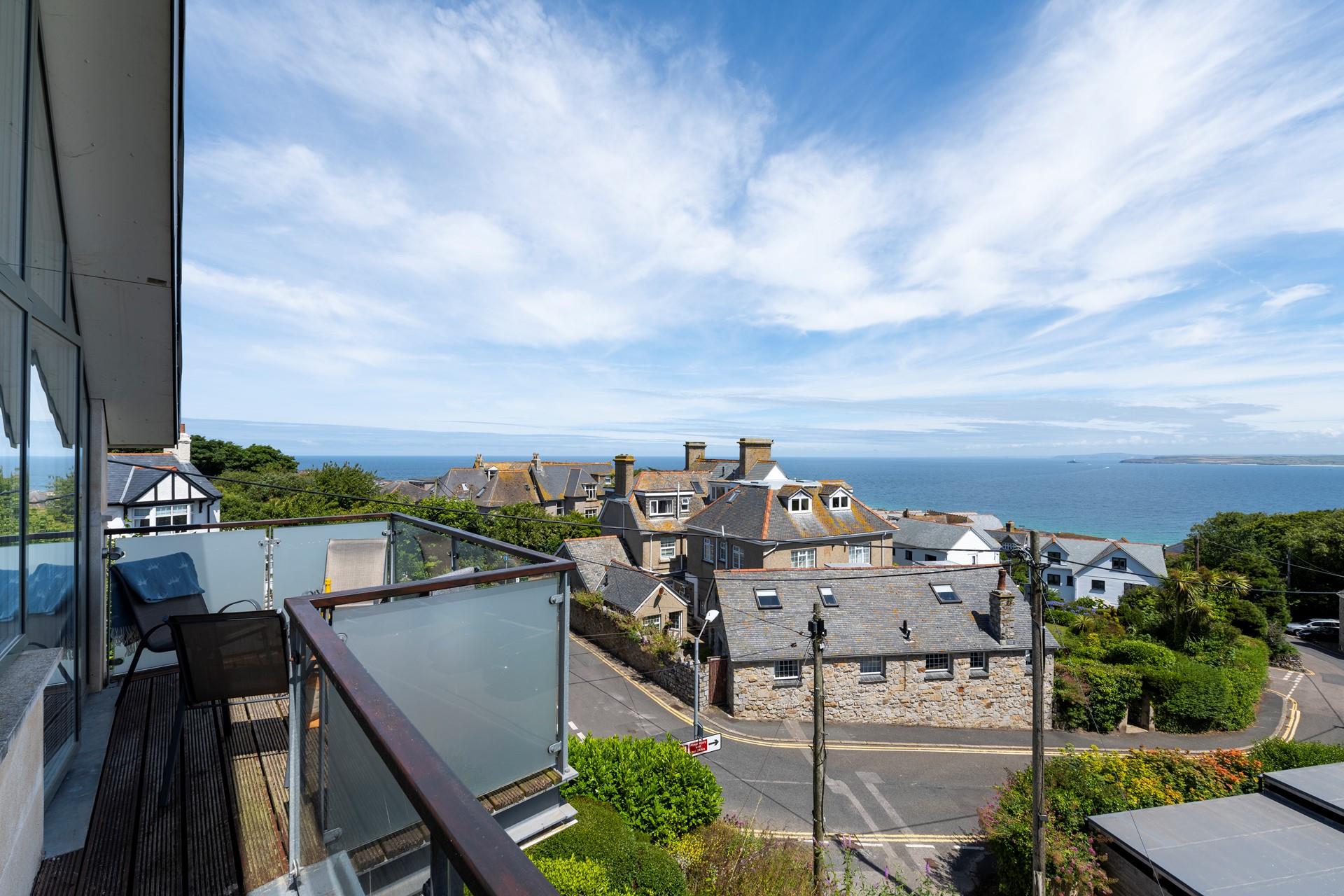 Aqua Vista Loft is located on the top floor so you have the advantage of stunning views.