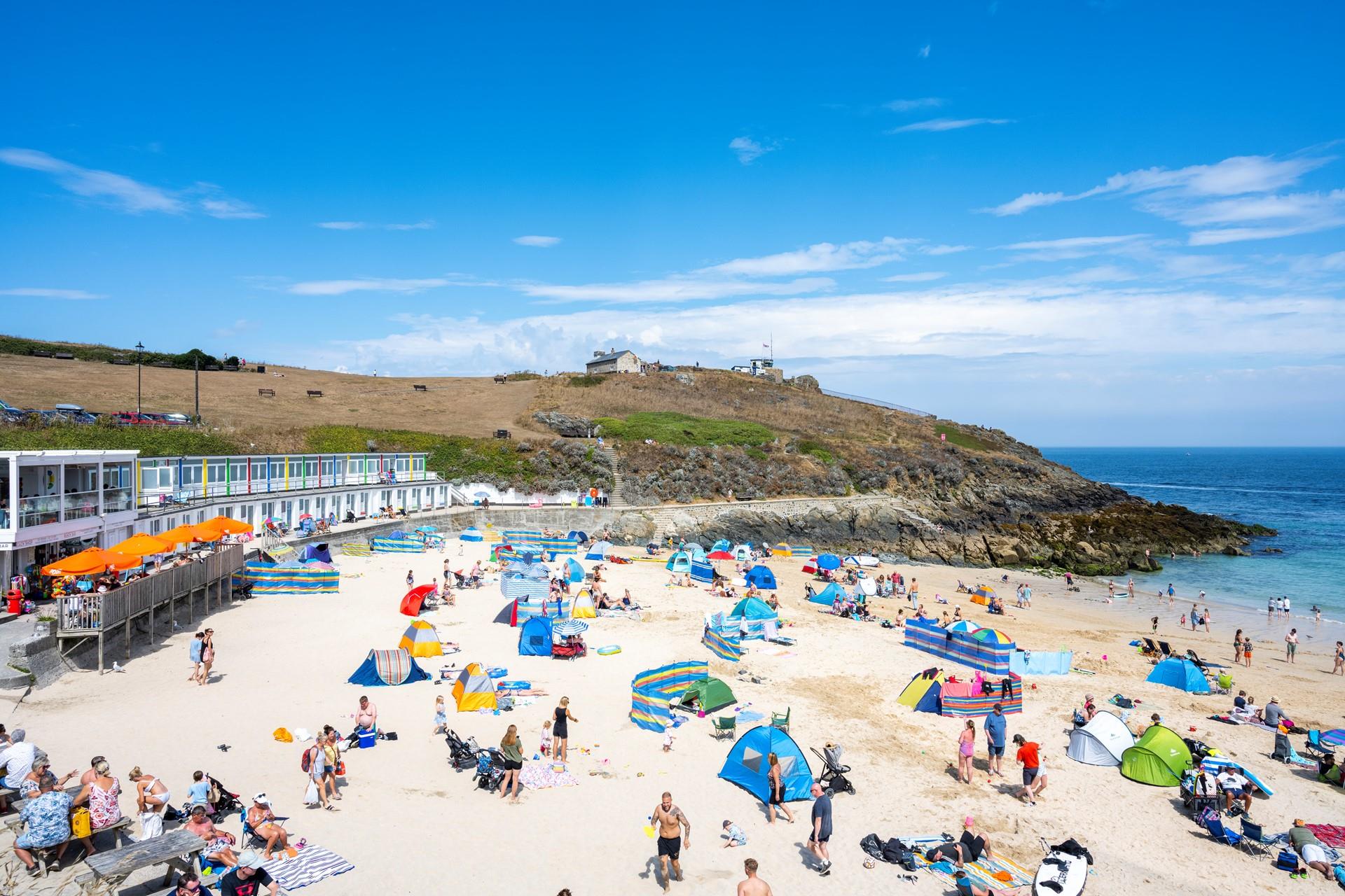 Porthgwidden beach is just a few minutes walk away.