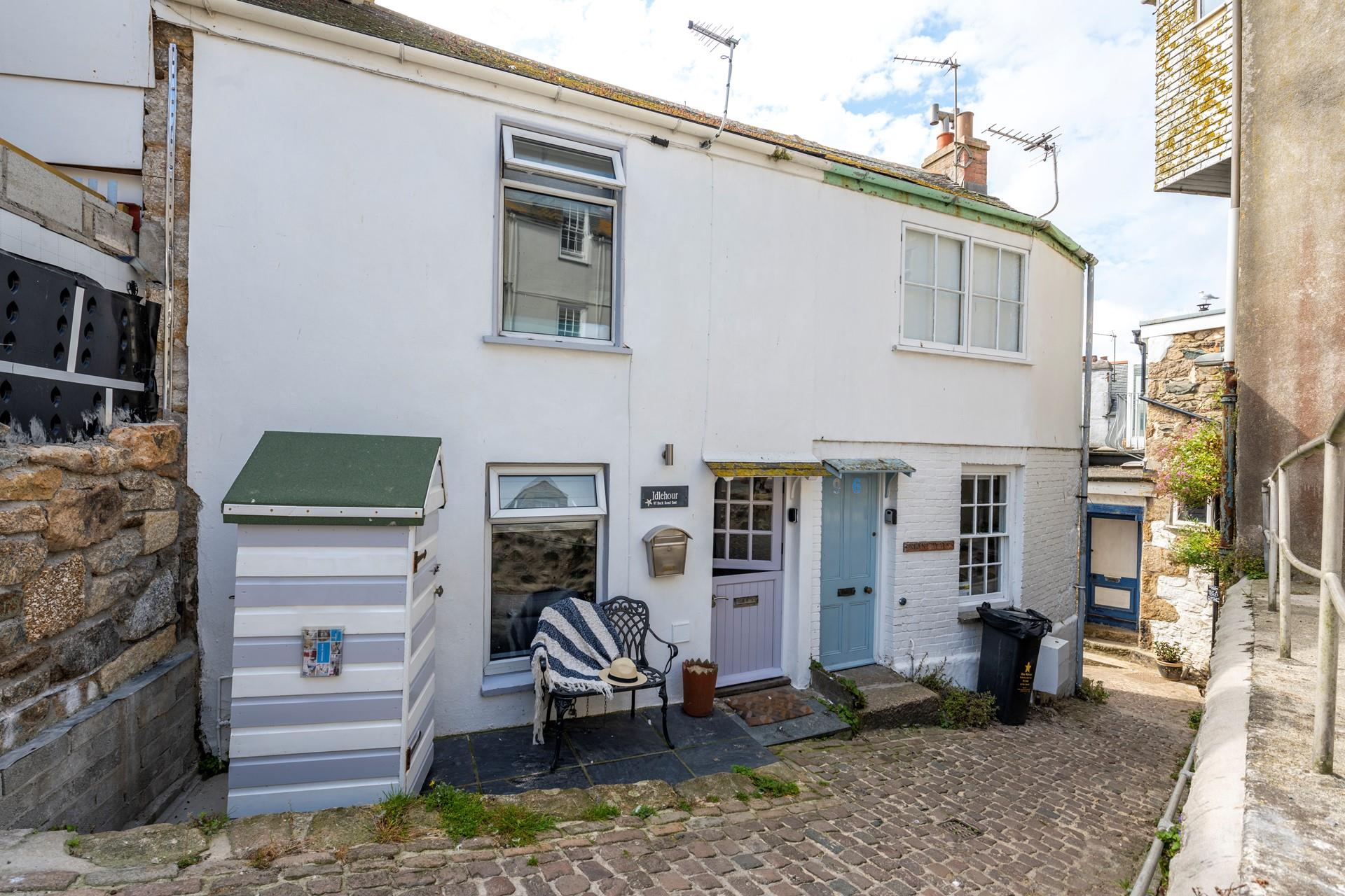 Located on Back Road East, you are just moments from the harbour front.