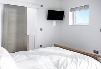 The views, an en-suite shower room and plenty of light, make this room a haven for relaxation.