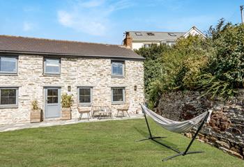 Set in a peaceful countryside location, only a 15-minute walk to Perranporth's beach.