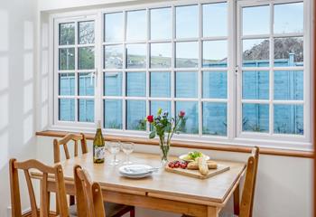 Pick up fresh, local foods and enjoy leisurely lunches in the light and bright dining room.