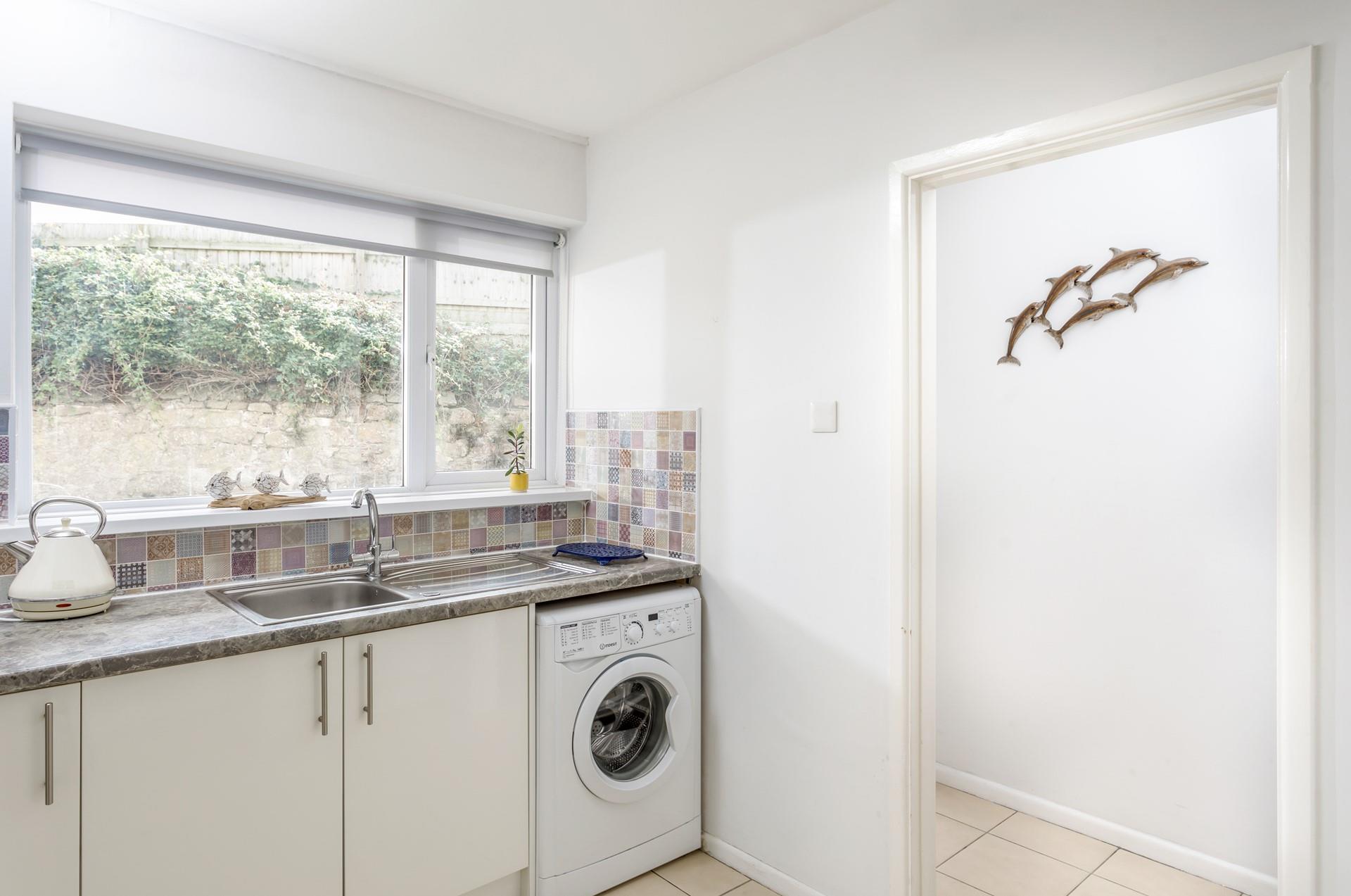 3 Sand Bay GwelAnMor, Perranporth Aspects Holidays