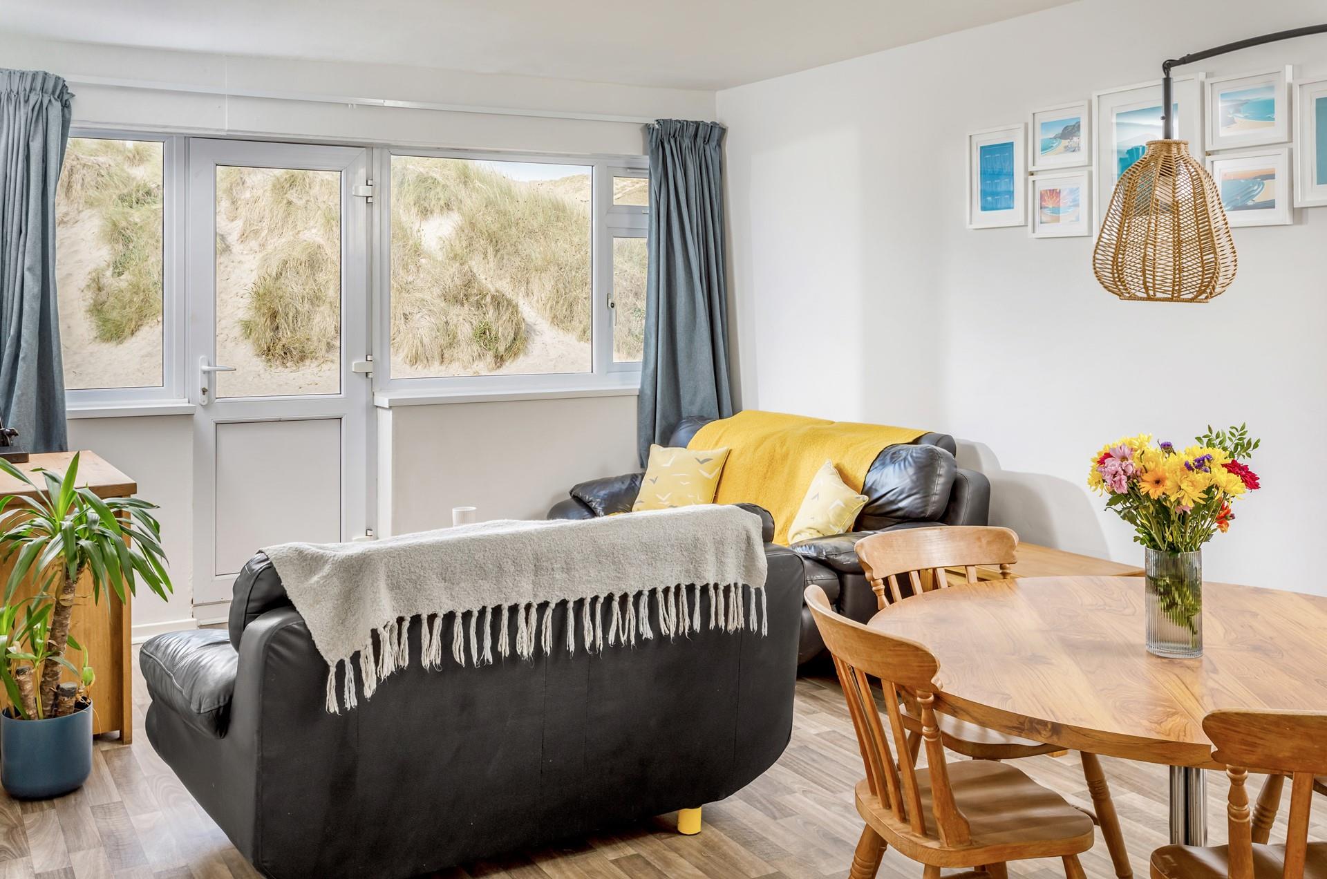 3 Sand Bay GwelAnMor, Perranporth Aspects Holidays