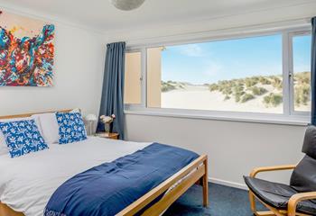 Wake up to dune dreamy views.