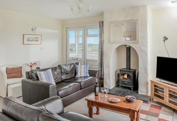 Spend days exploring the coast path on your doorstep before relaxing in the cosy bungalow.