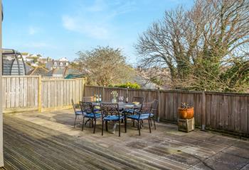 Eat and drink alfresco in the decked garden.