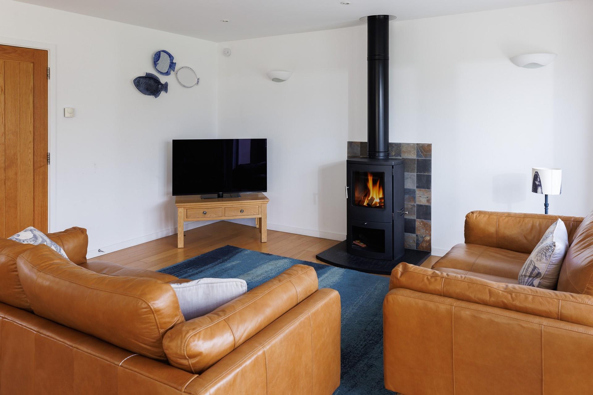 Spend sunny days on the beach and cosy evenings around the log burner.