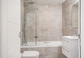 After a busy day exploring the coast path, unwind in a relaxing bubble bath in the master bathroom.