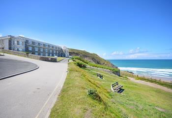 Once an Edwardian Hotel, lovingly converted into cliffside apartments a few minutes walk from the coast path and beach.