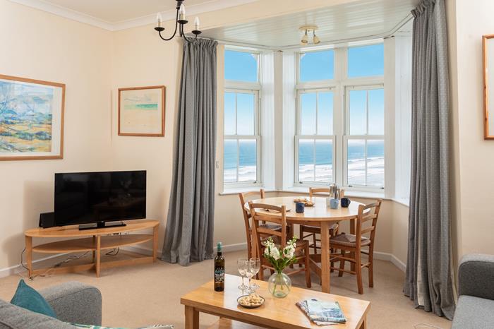 7 Droskyn Castle, Sleeps 4 in Perranporth