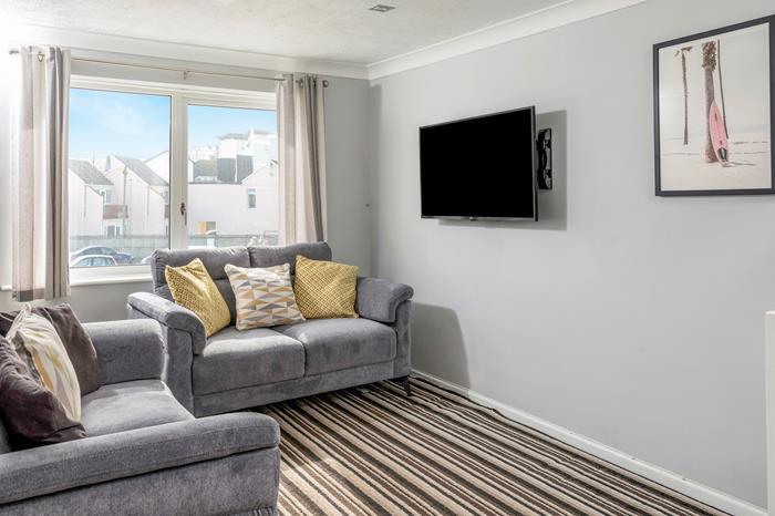 2 Penhale, Sleeps 4 in Perranporth