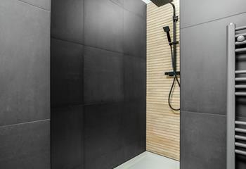 Start the day with a luxurious rainfall shower.