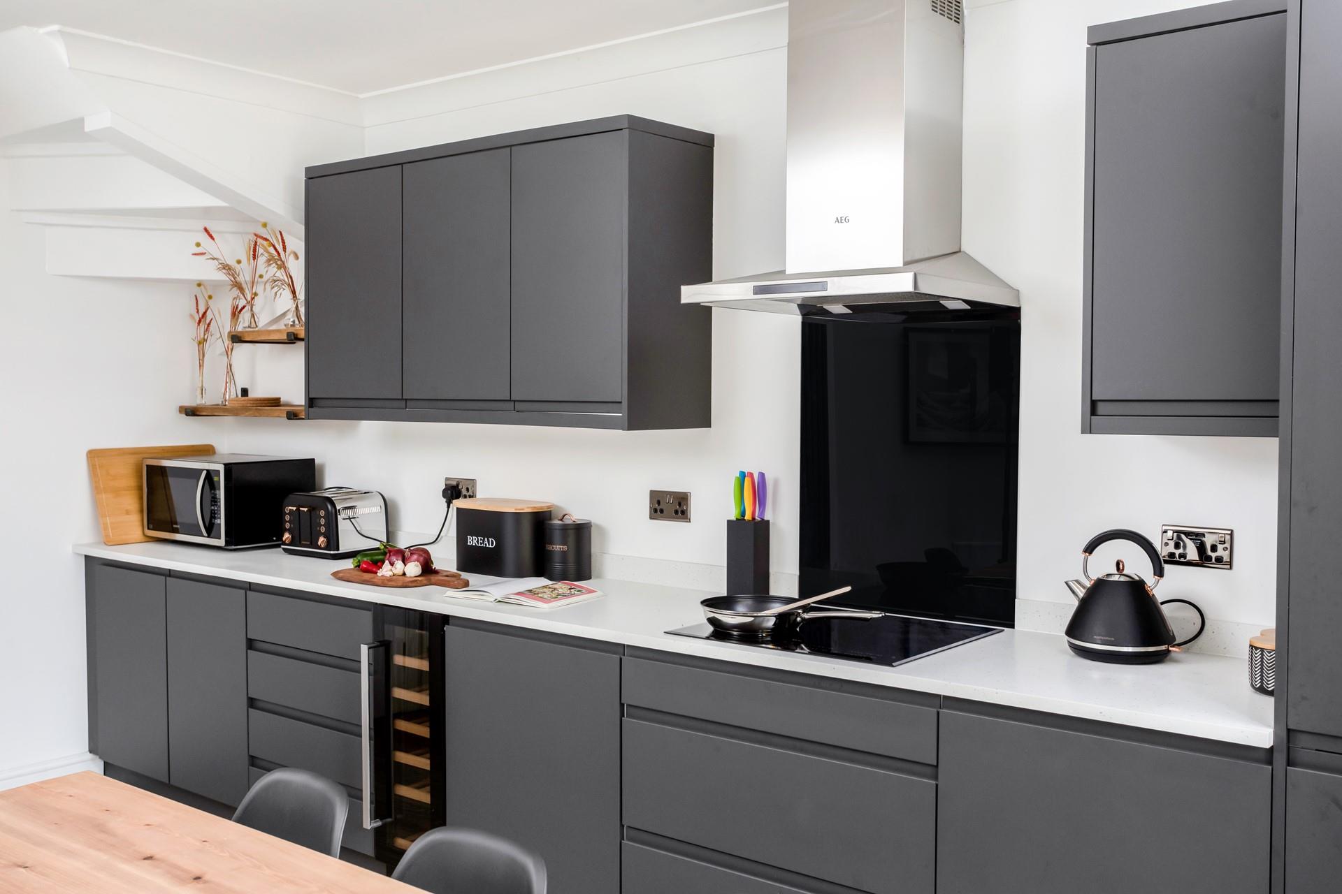 The added luxury of the drinks fridge means you can have ice-cold drinks on demand in the summer.