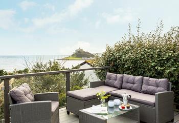 Mount Whistle, Sleeps 4 + cot, Marazion.