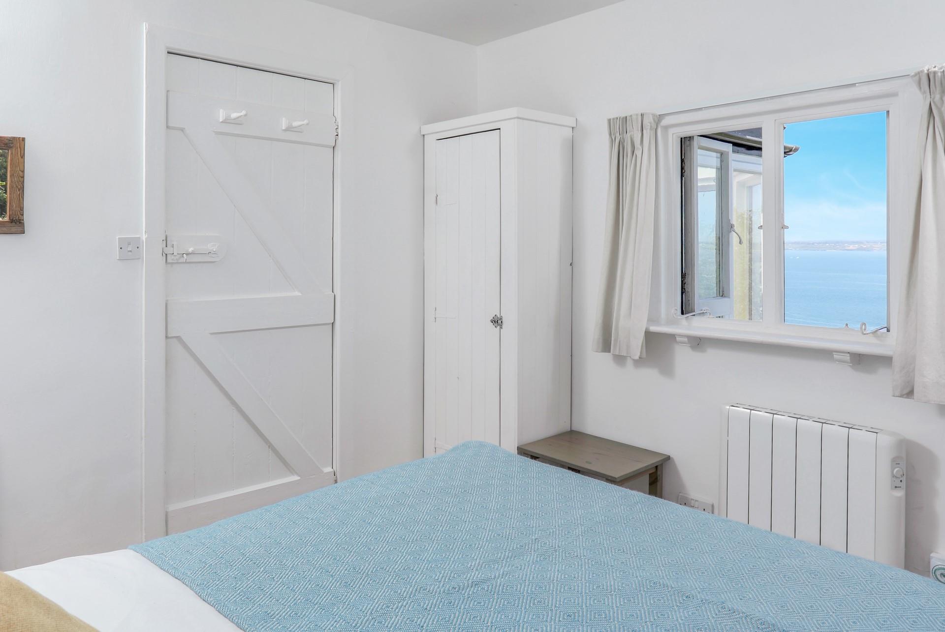 Watch the sunrise over the sea in the morning.