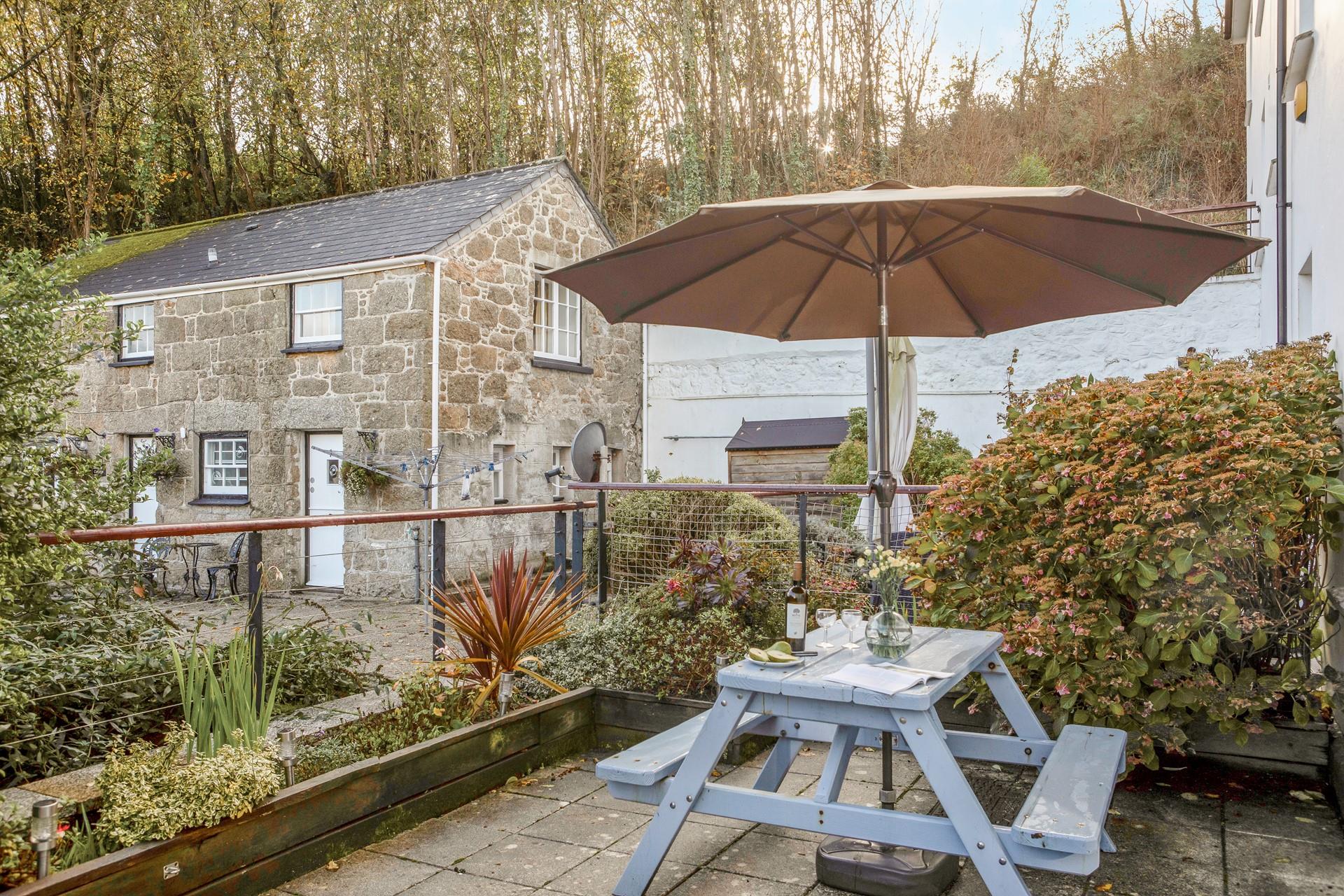 Enjoy al fresco drinks and dining at Half Deck.