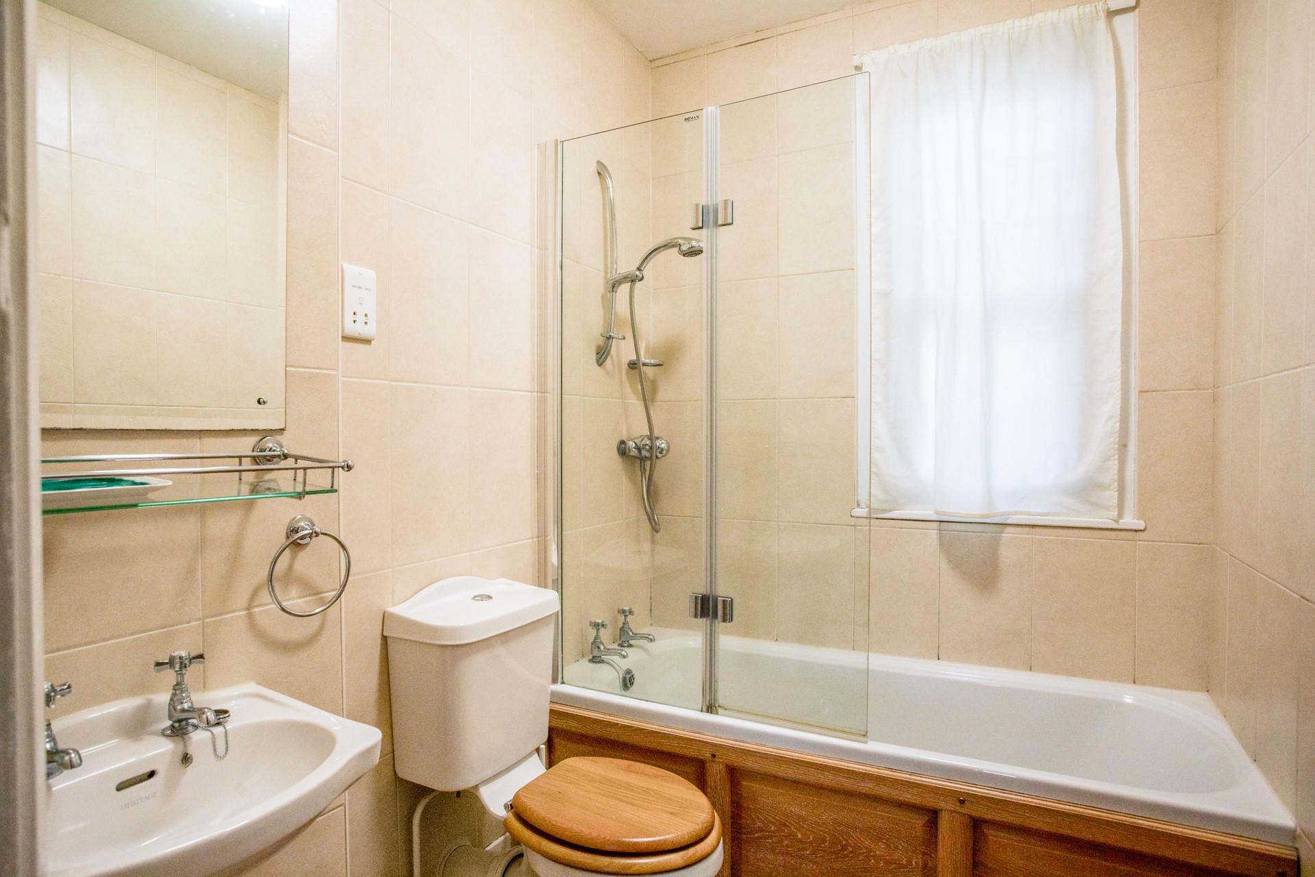 Choose from a relaxing bath or refreshing shower after a of coastal exploring.