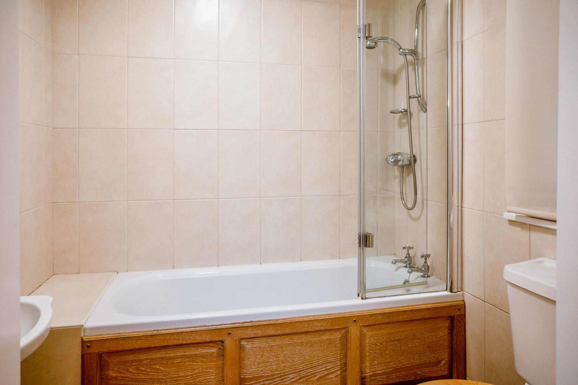 Take a hike along the beautiful coastal path before relaxing in a hot bath.