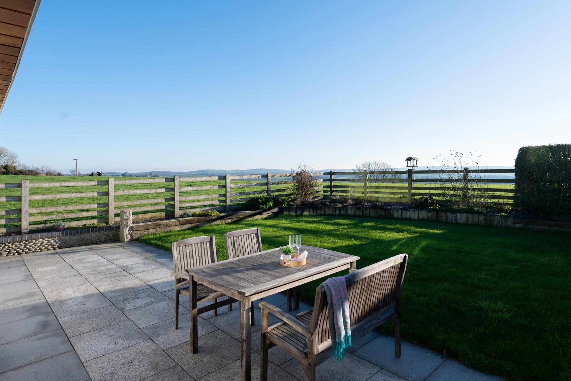 Enjoy long lazy lunches in the garden with a glass of your favourite tipple.